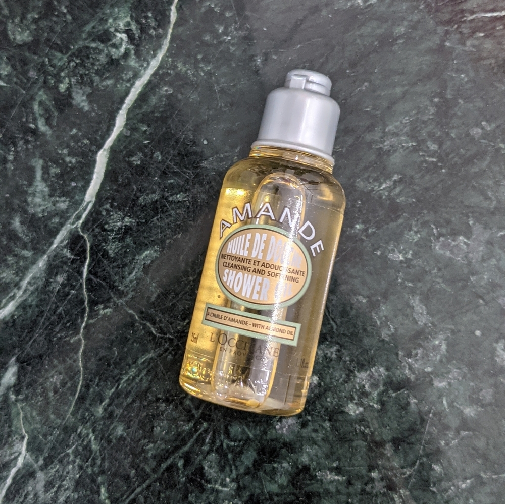 L'Occitane Amande Almond Oil Cleansing/Shower Oil - Picture 1 of 1